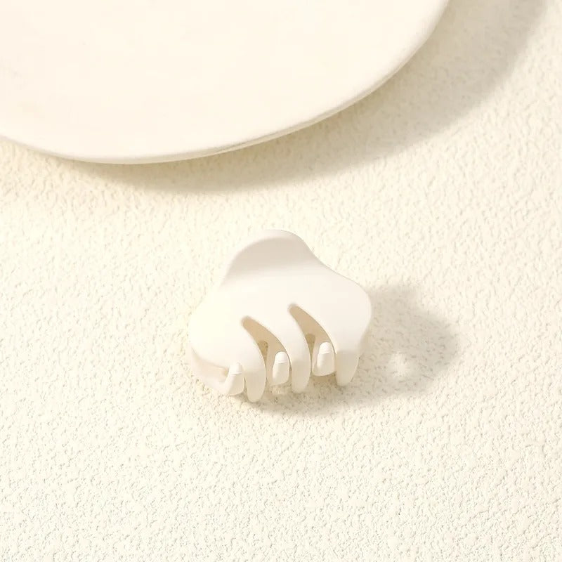Mini Shark Bite Matte Claw Clip