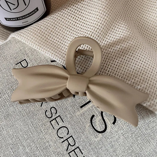 Classic Matte Bow Hair Claw
