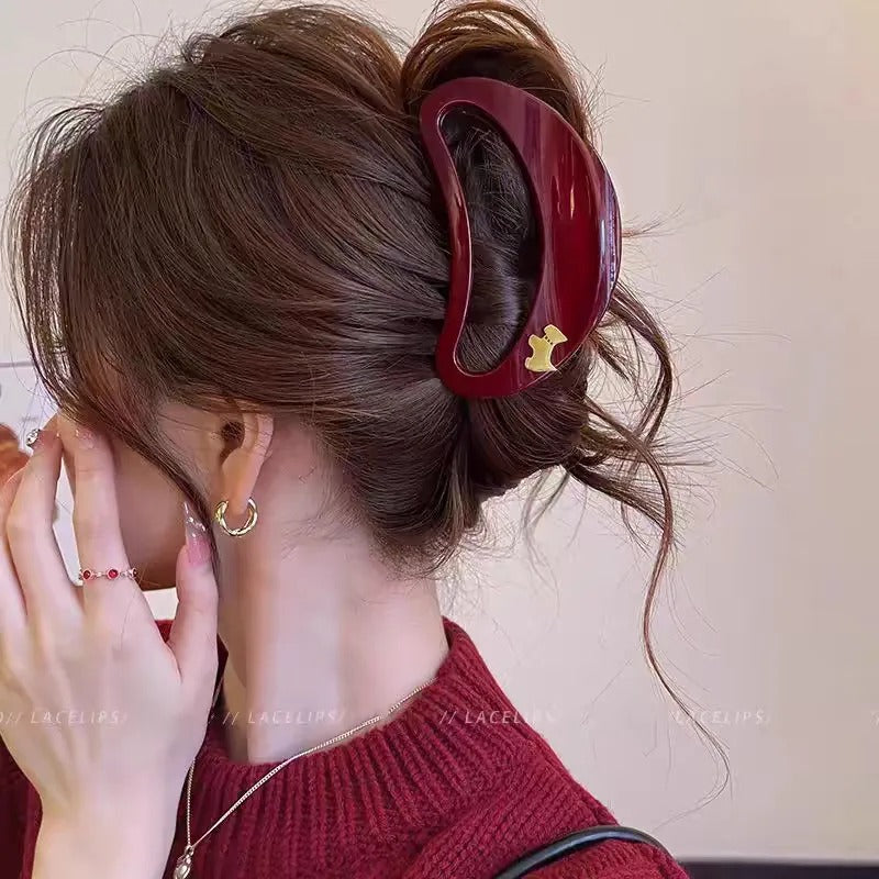 Retro Button-Inspired Hair Claw