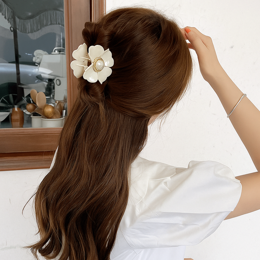 Pearl blossom Flower Hair Clip