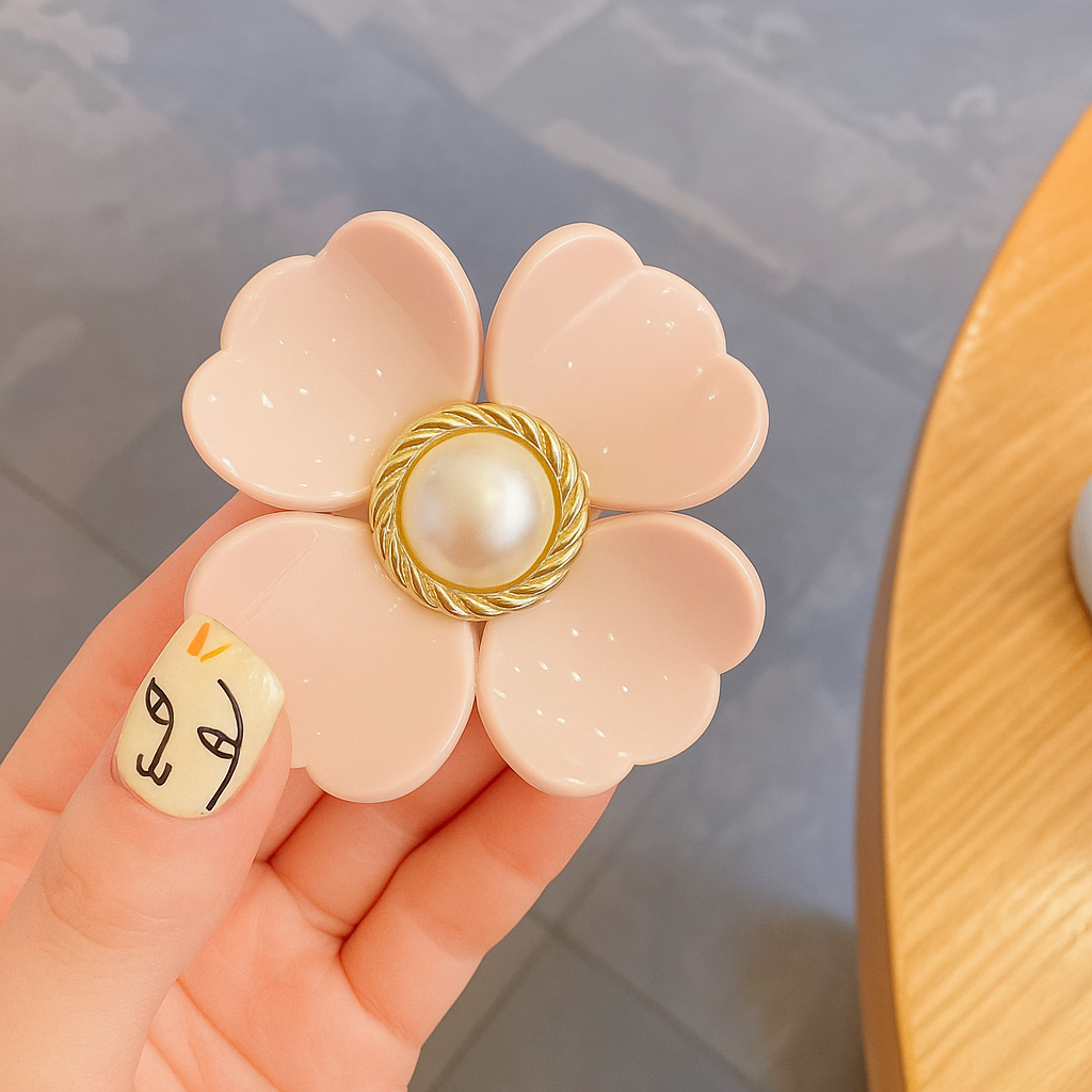 Pearl blossom Flower Hair Clip