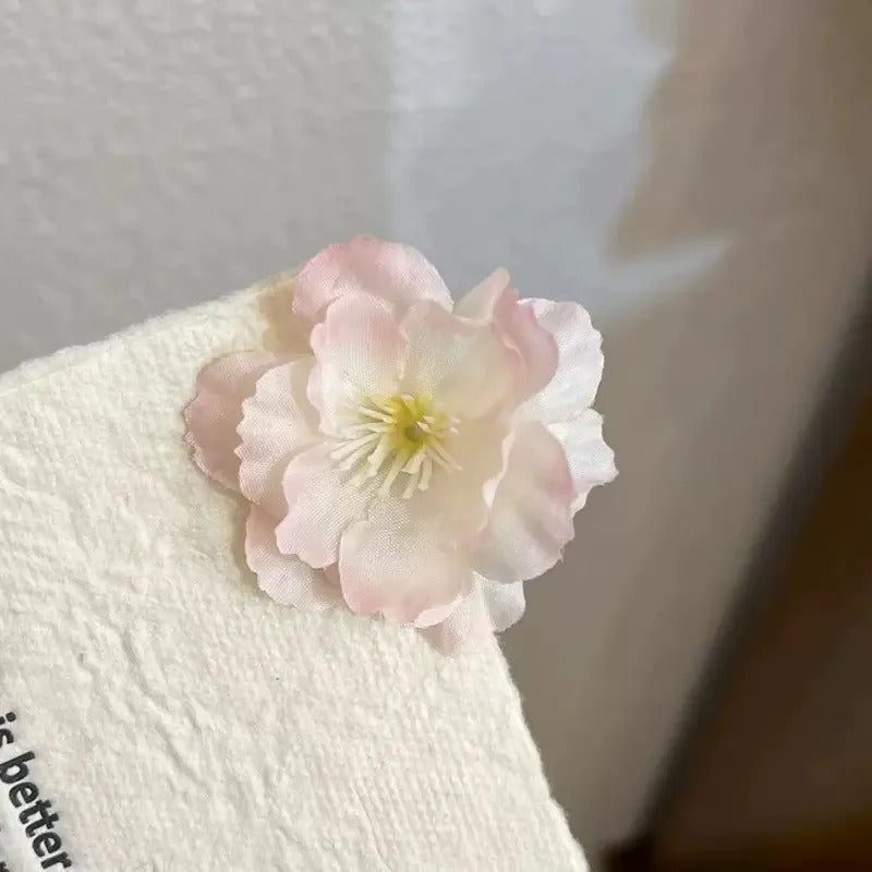 Tulip Flower Hair Side Pin