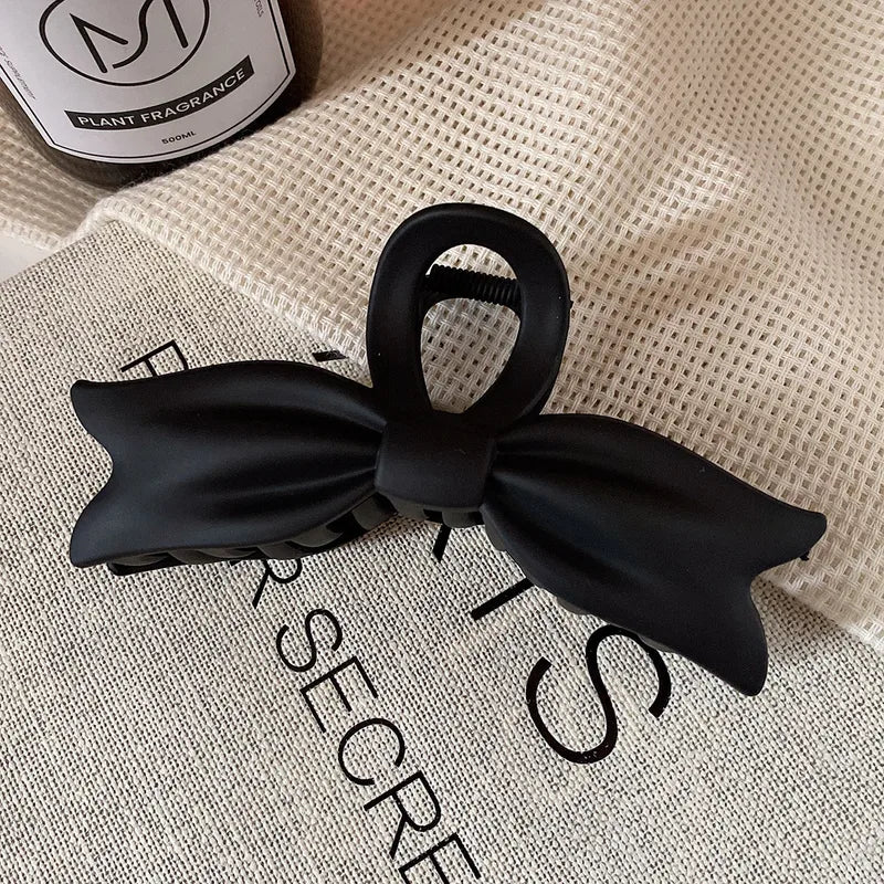 Classic Matte Bow Hair Claw
