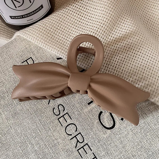 Classic Matte Bow Hair Claw