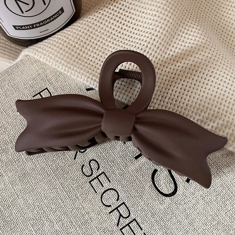 Classic Matte Bow Hair Claw