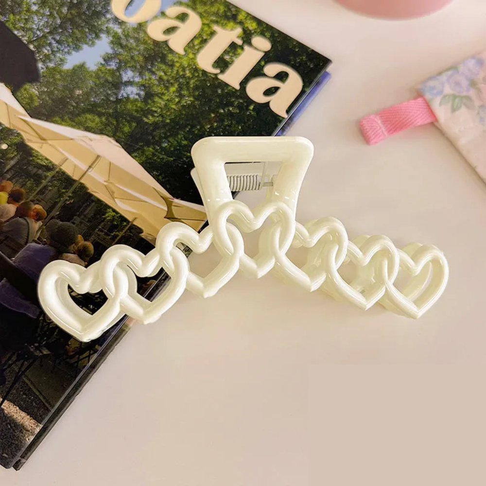 Dopamine Love Heart Claw Clip