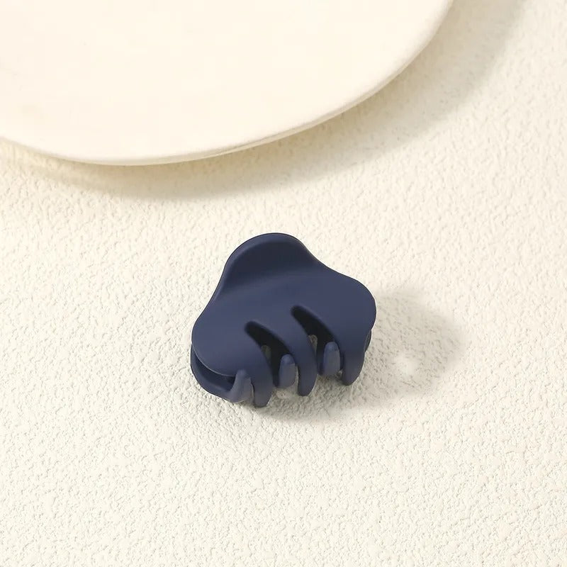 Mini Shark Bite Matte Claw Clip