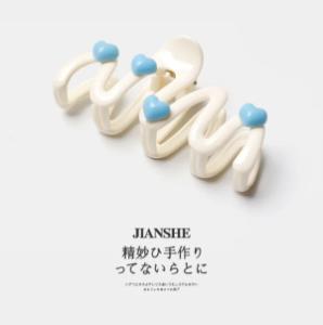 Blue Heart Wavy Hair Claw Clip – Korean Aesthetic