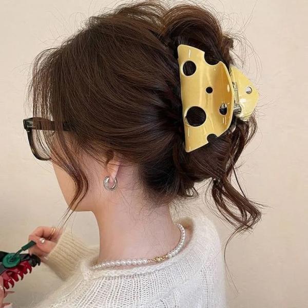 Abstract Spotted Hair Claw Clip – Korean Statement Hair Accessory