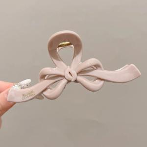 Elegant Ribbon Hair Claw Clip – Korean Minimal Hair Accessory