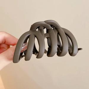 Midnight Arch Hair Claw Clip 🖤 | Minimal Korean Hair Accessory