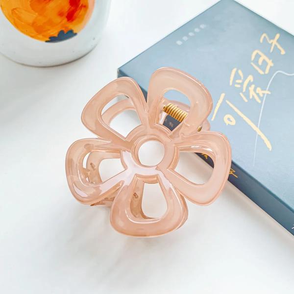Peach Hollow Flower Hair Claw Clip – Korean Hair Accessory