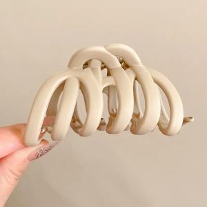 Beige Matte Oversized Hair Claw Clip – Korean Minimalist Hair Accessory