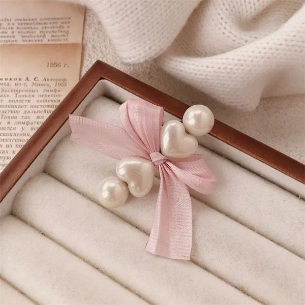 Blush Pearl Heart Bow Hair Clip – Korean Aesthetic