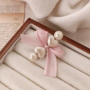 Blush Pearl Heart Bow Hair Clip – Korean Aesthetic